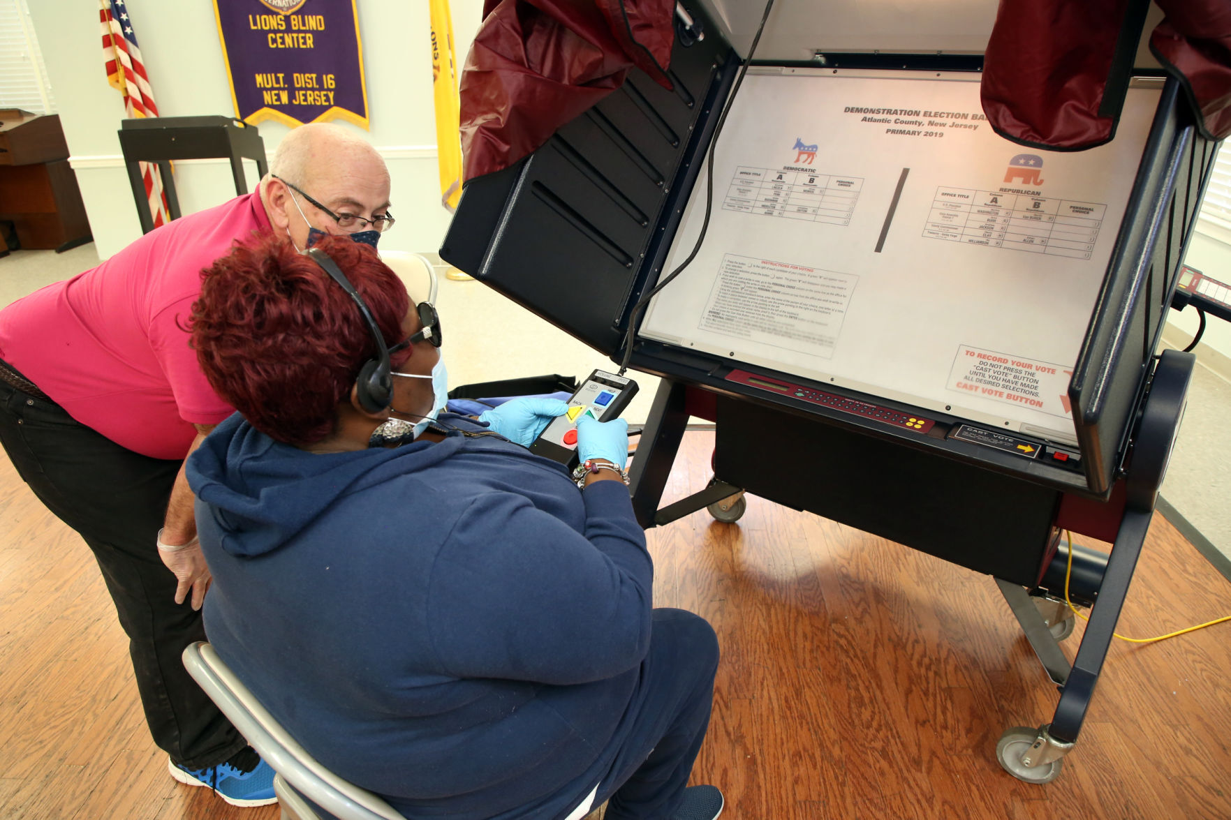 Blind voting